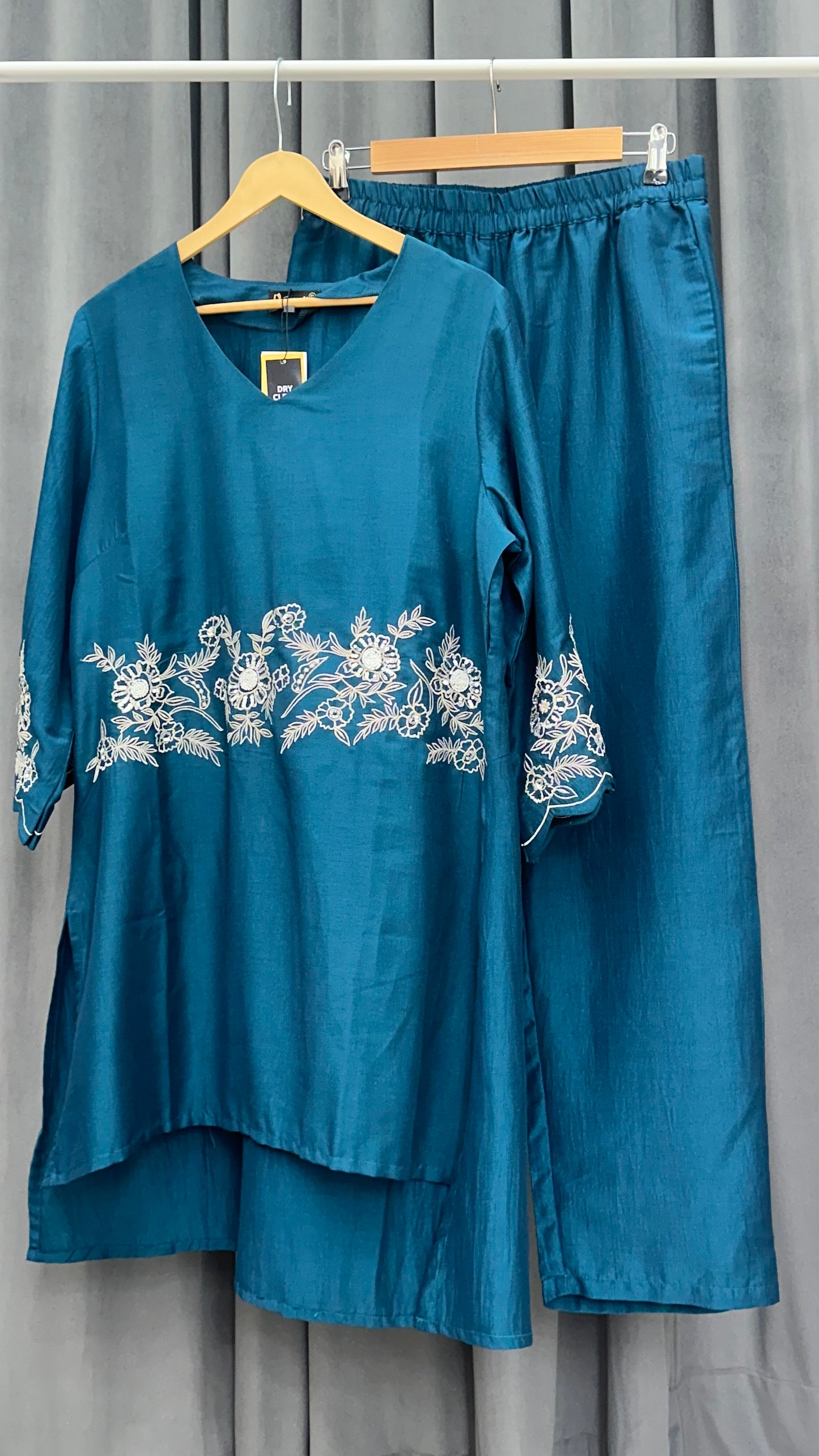 Adaah Two Piece Set